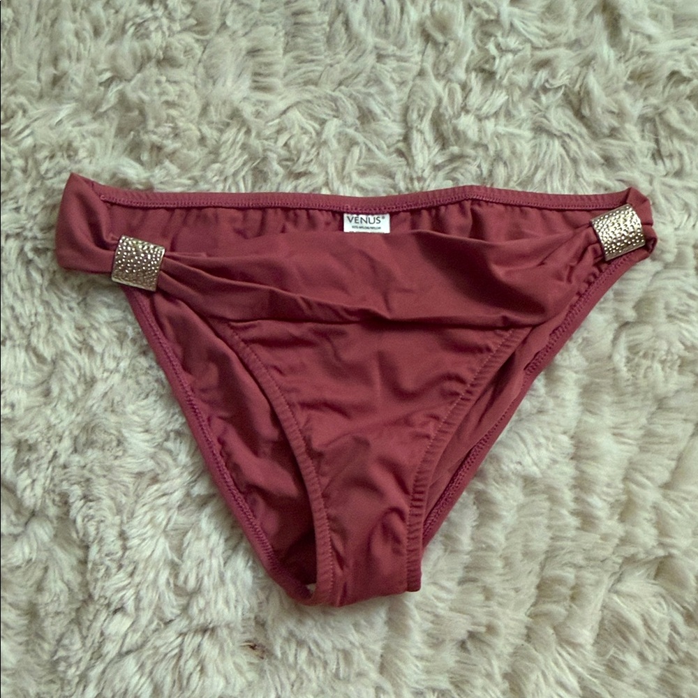 NWOT VENUS Mauve Bikini Bottom with Silver Hardware